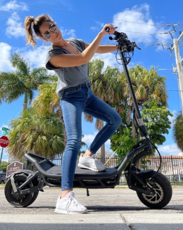 NAMI BURN-E viper sähköpotkulauta nopeat sähköpotkulaudat laadukas sähköinen potkulauta voimakas sähköpotkulauta