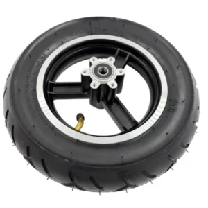 First wheel of the Kugoo M4 electric scooter